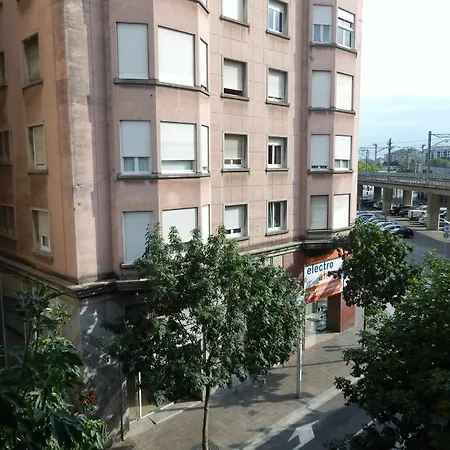 Girona Central Station Apartment *